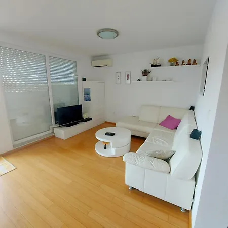 Апартаменты Apartman Zora Порат
