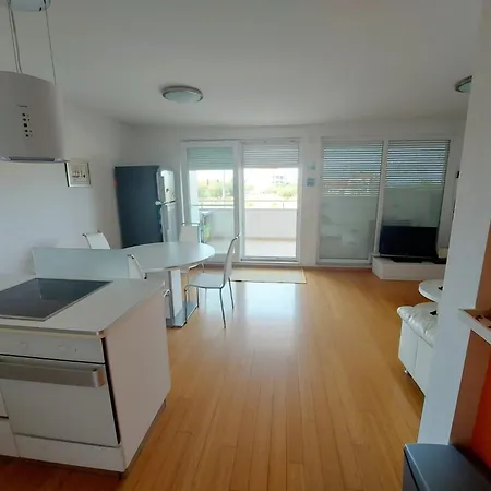 Apartman Zora Апартаменты